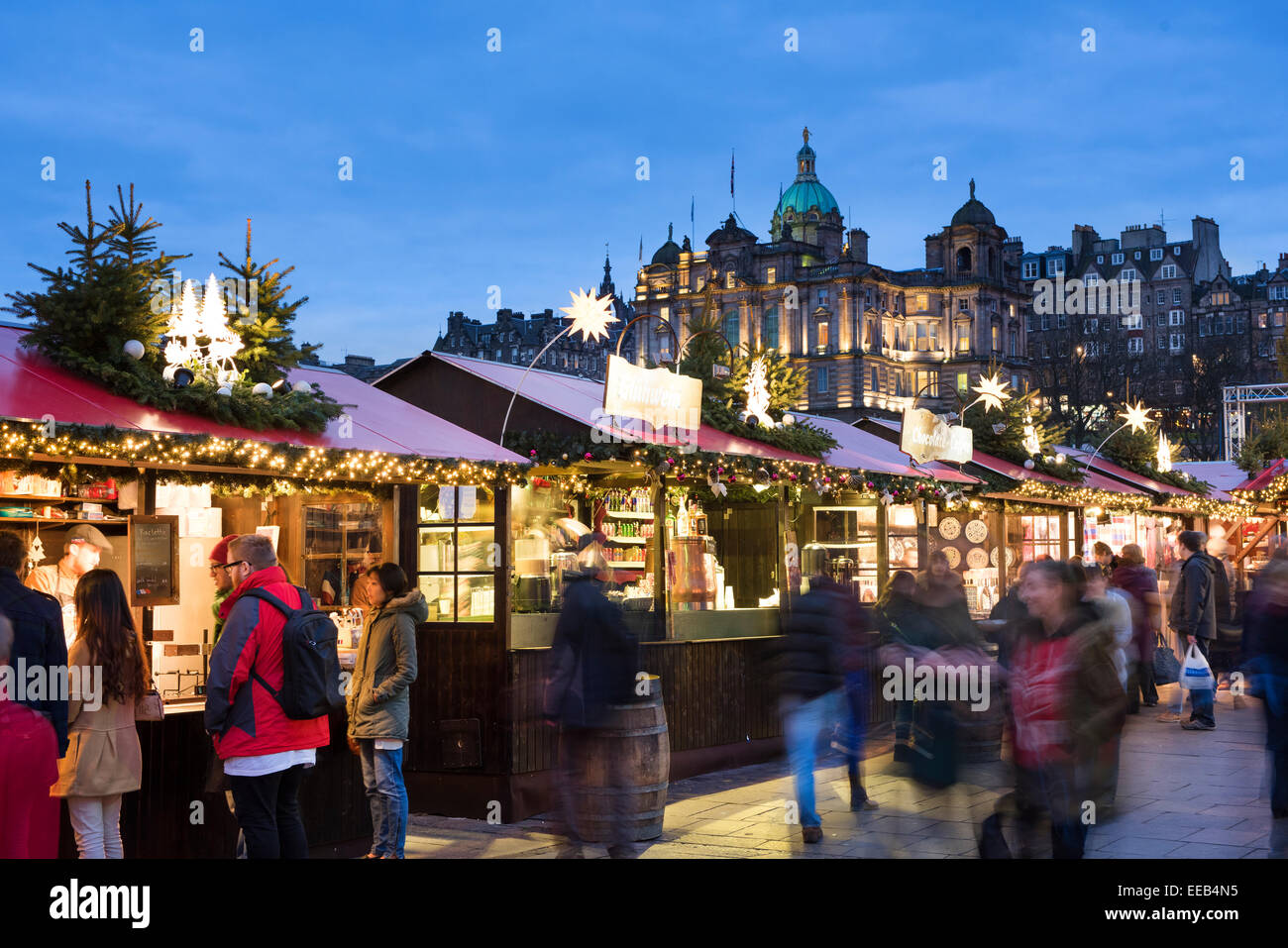 Marché de Noël et les fêtes dans les jardins de Princes Street, Édimbourg Banque D'Images