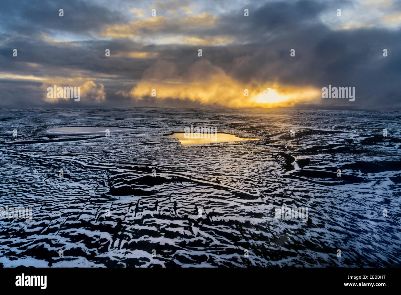 La neige a couvert de lave. De l'éruption du volcan à l'Holuhraun Bardarbunga fissure près du volcan, Islande Banque D'Images