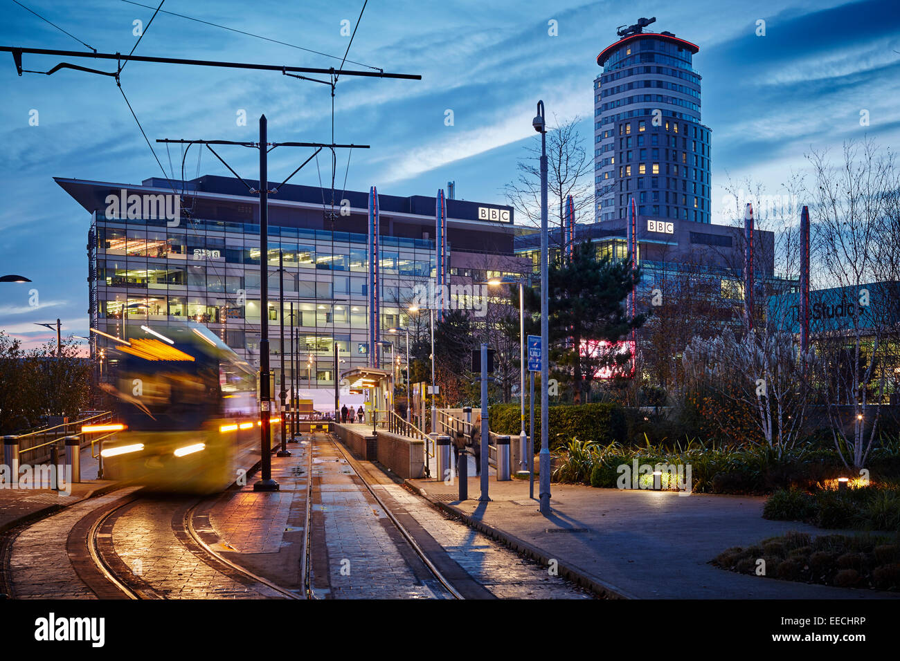 Arrêts de tramway Metrolink à Media City UK à Salford Quays, de la BBC et ITV, Grenade. Banque D'Images