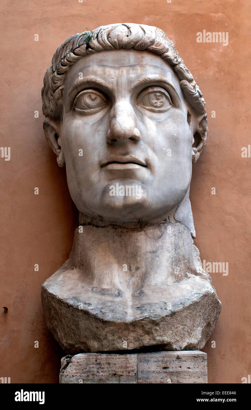 Tête en marbre colossale de l'empereur Constantin le Grand, Romain, 4e siècle Musée du Capitole de Rome Romain Italie Italien Banque D'Images