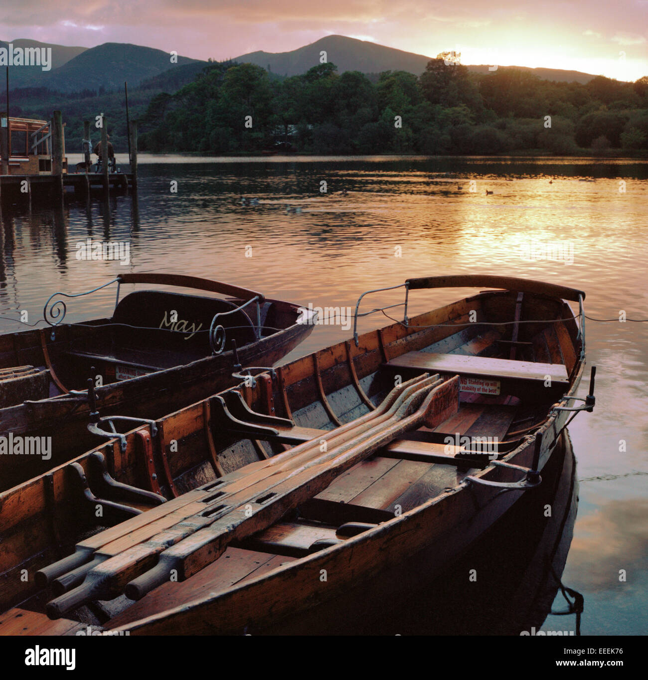 Barques sur Derwentwater dans le Lake District Banque D'Images