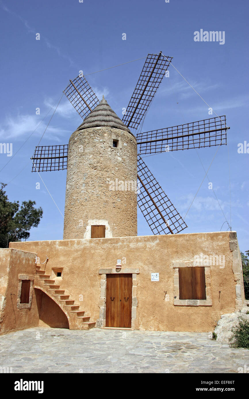 Spanien Insel Mallorca Europa Espana Baléares Baleareninsel Mittelmeerinsel Windmuehle Denkmalschutz Windrad Muehle Windkraft Wo Banque D'Images