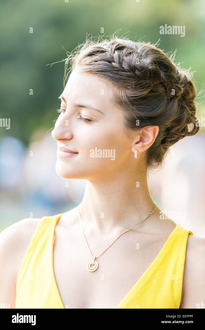 Happy Young Girl Portrait de demoiselle Banque D'Images