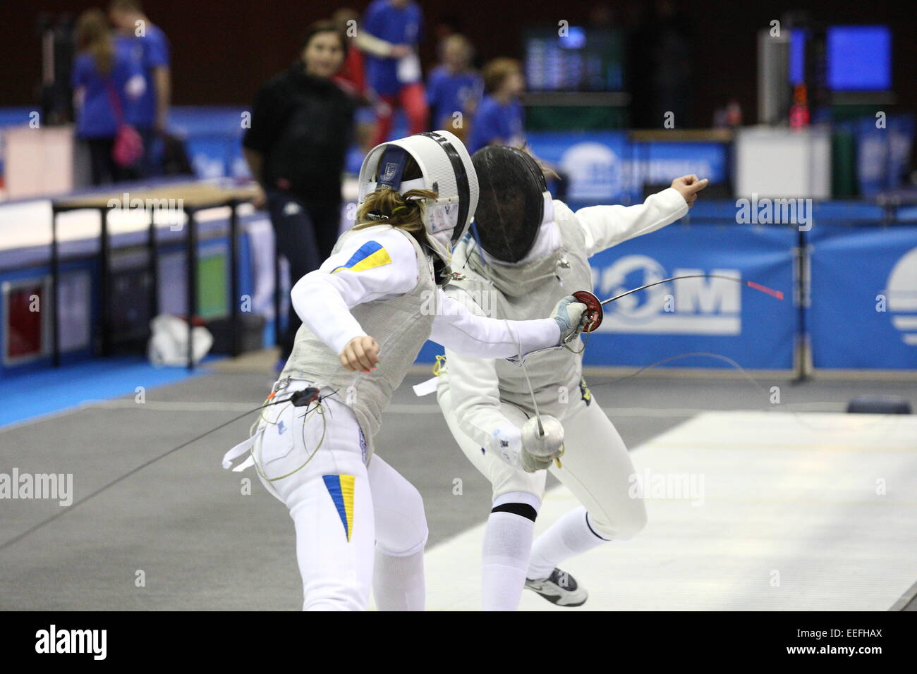 Gdansk, Pologne 17th, 2015 Janvier 2015 Cour d'Artus coupe escrime à Gdansk. Aleksandra Sinyta (UKR) se bat contre Alice Volpi d'Italie. Credit : Michal Fludra/Alamy Live News Banque D'Images