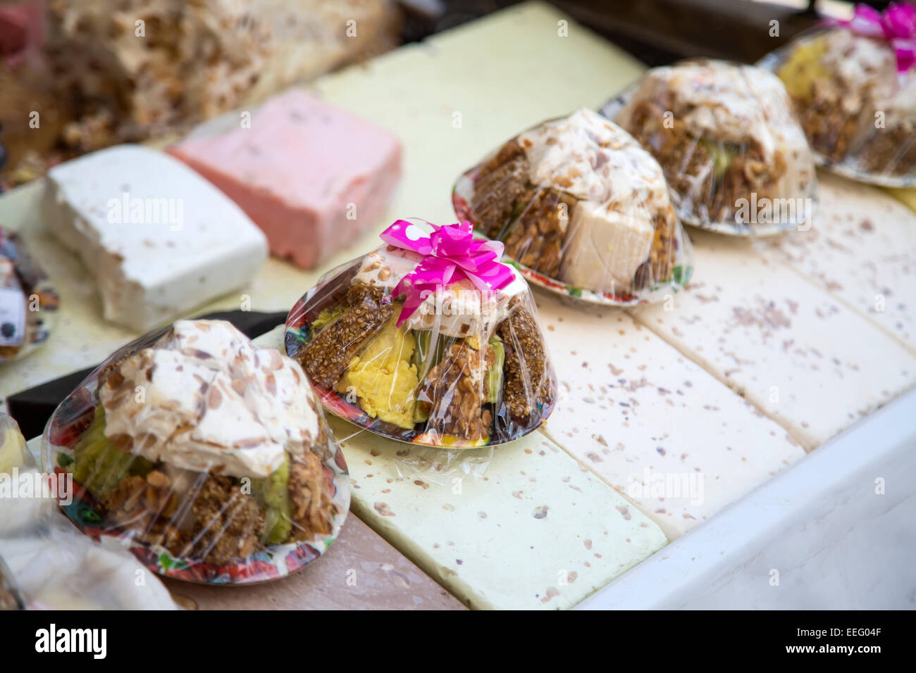Des gâteaux sur le marché à Fes, Maroc Banque D'Images