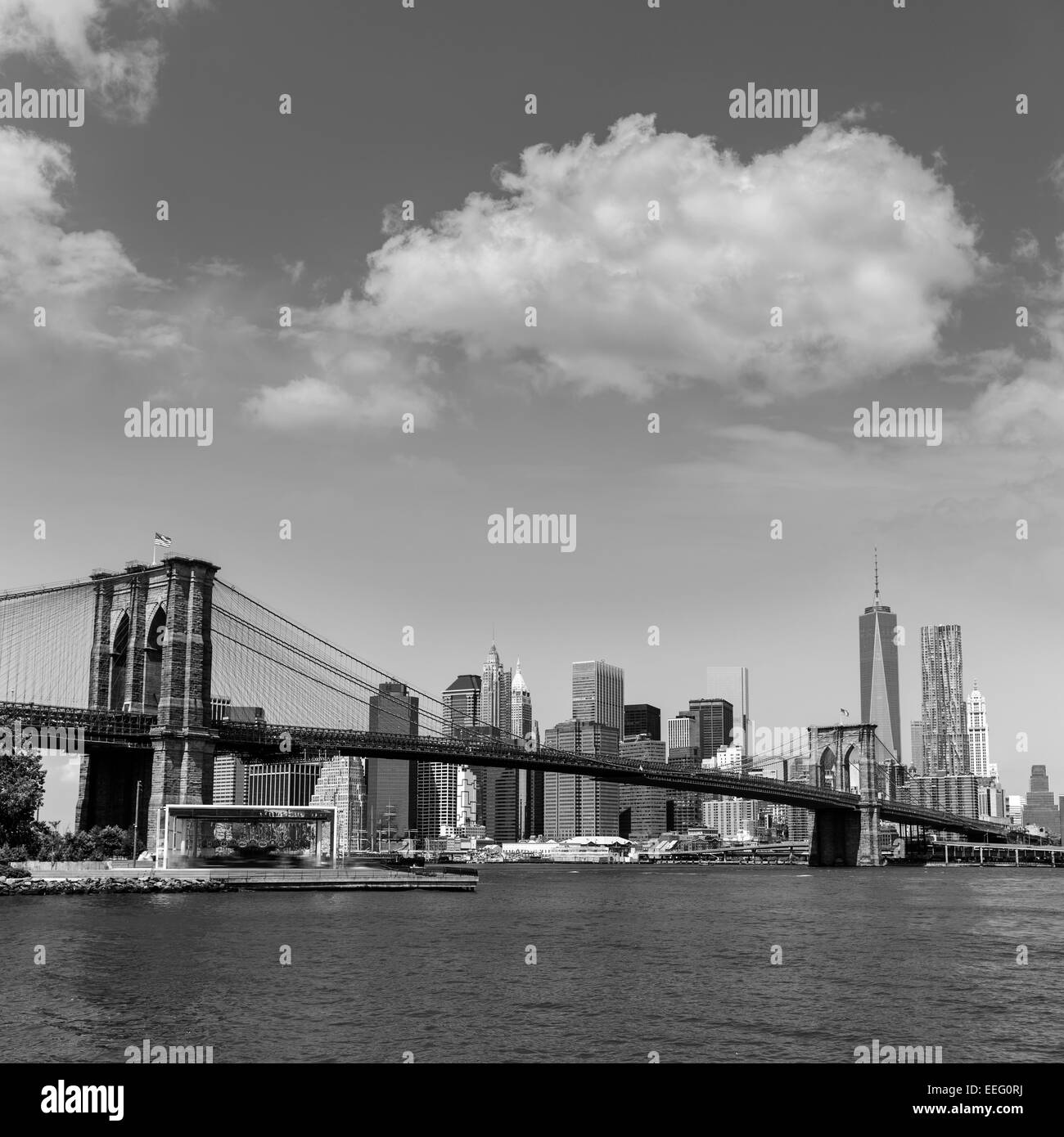Pont de Brooklyn et Manhattan skyline New York city sunshine-NOUS Banque D'Images