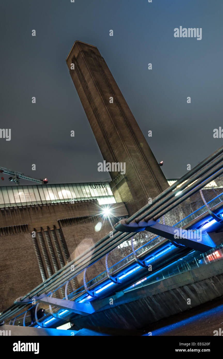 Tate Modern de nuit Banque D'Images