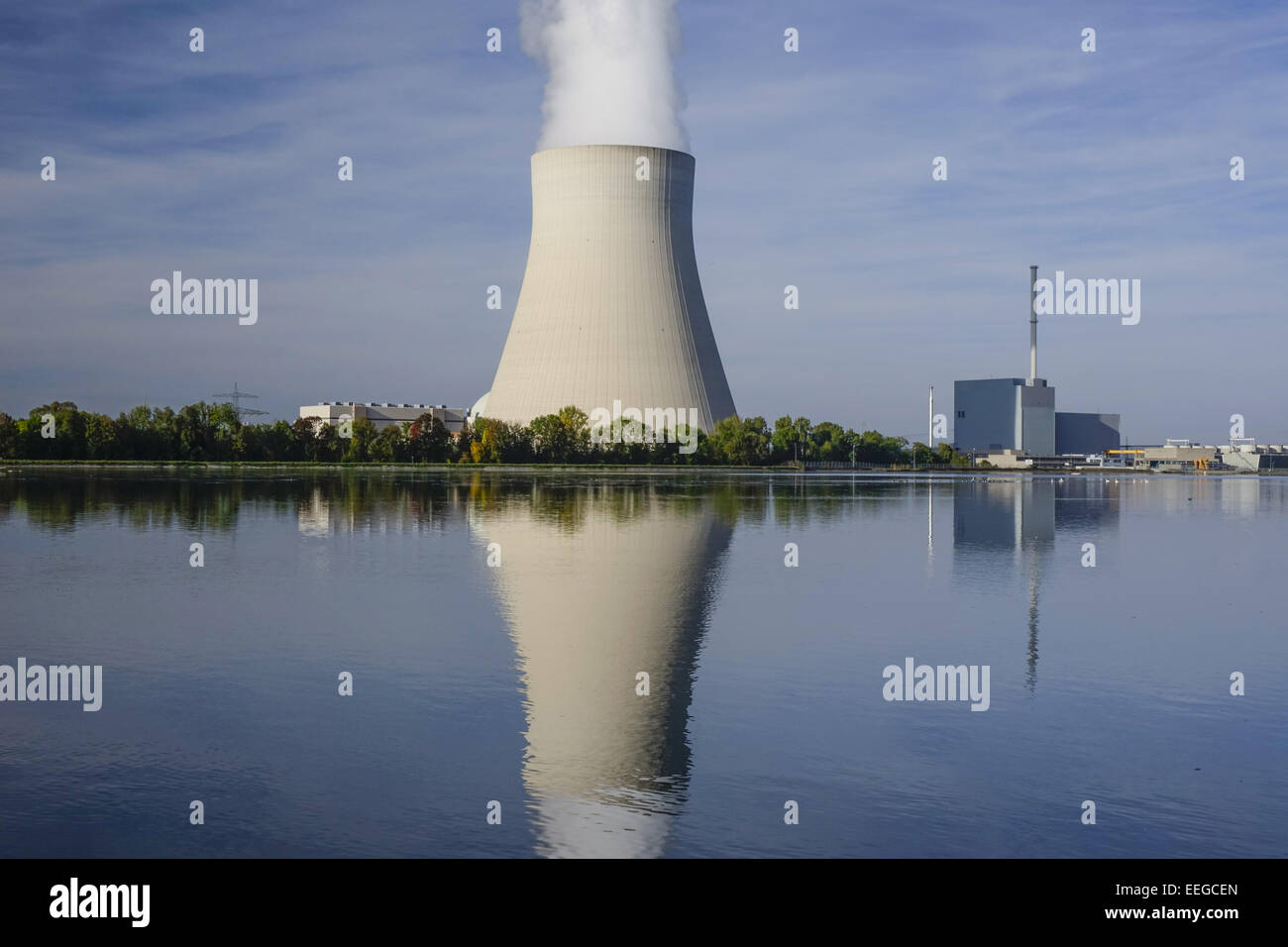 Ohu Atomkraftwerk in Landshut, Bayern, Deutschland, Nuclear power plant Ohu près de Landshut, Bavière, Allemagne, nucléaire, puissance, Pl Banque D'Images
