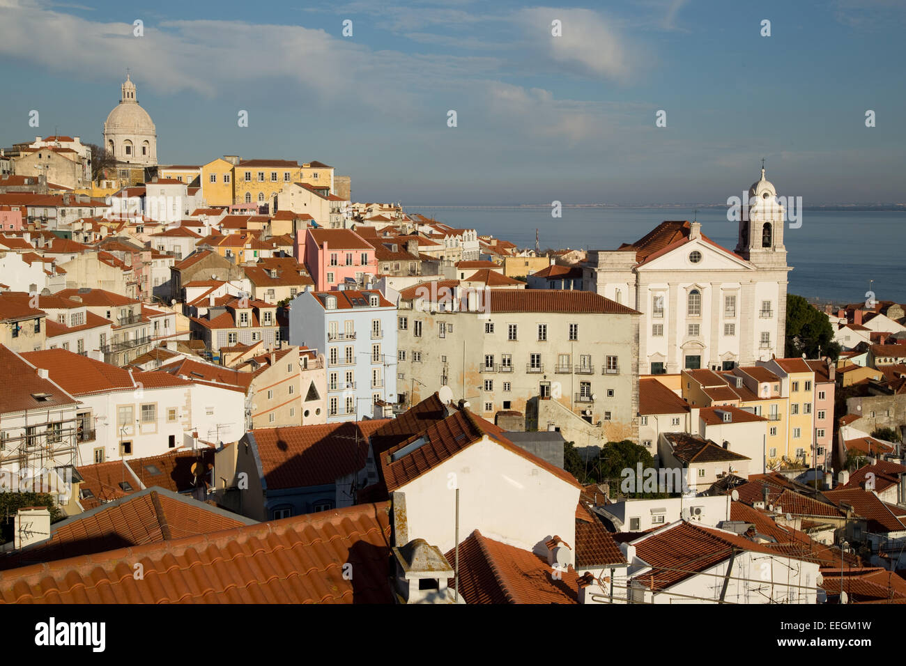 Vue depuis l'Alfama, Lisbonne, Portugal. Banque D'Images