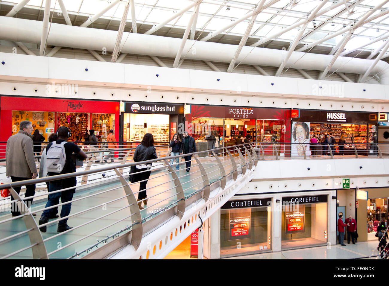 Lisbonne, PORTUGAL - Janvier 12th, 2015 : l'intérieur du centre commercial Vasco da Gama à Lisbonne le 12 janvier 2015 à Lisbonne Banque D'Images