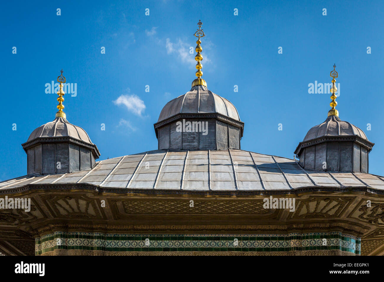 L'architecture turque sur les bâtiments religieux dans le quartier de Tophane Istanbul, Turquie, en Eurasie. Banque D'Images
