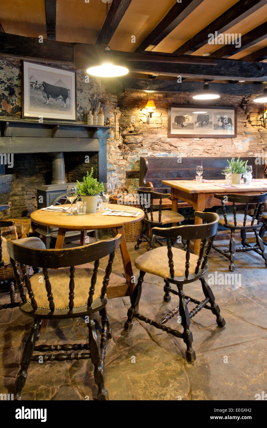 La tête de taureau public house, Craswell, Herefordshire, Angleterre. Banque D'Images