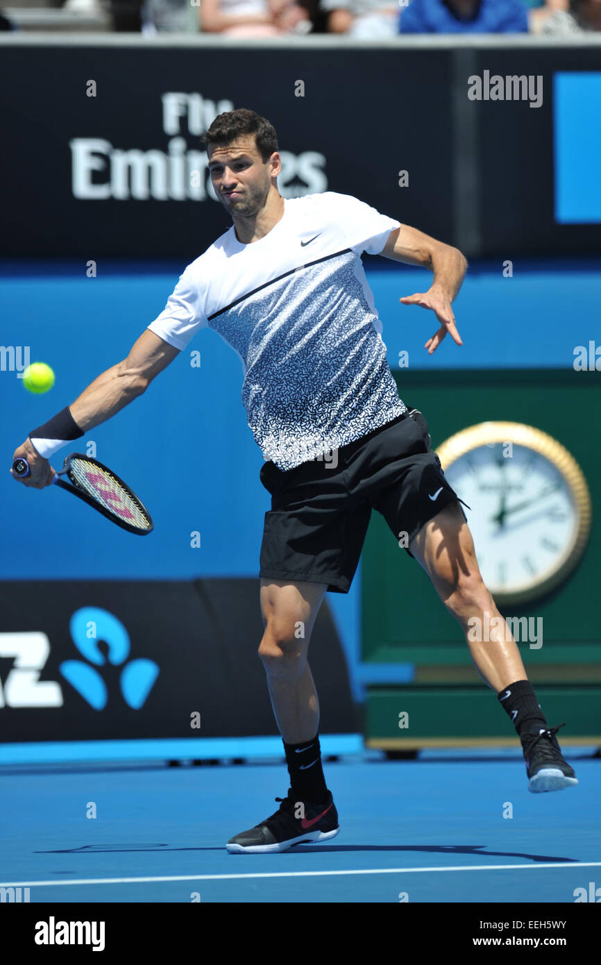 Melbourne, Australie. 19 Jan, 2015. Australian Open de Tennis de Melbourne Park. Grigor Dimitrov Bulgarie frappe une balle dans son match contre Dustin Brown de l'Allemagne lors de la première journée de l'Open d'Australie 2015 à Melbourne Park, Melbourne, Australie. Credit : Action Plus Sport Images/Alamy Live News Banque D'Images