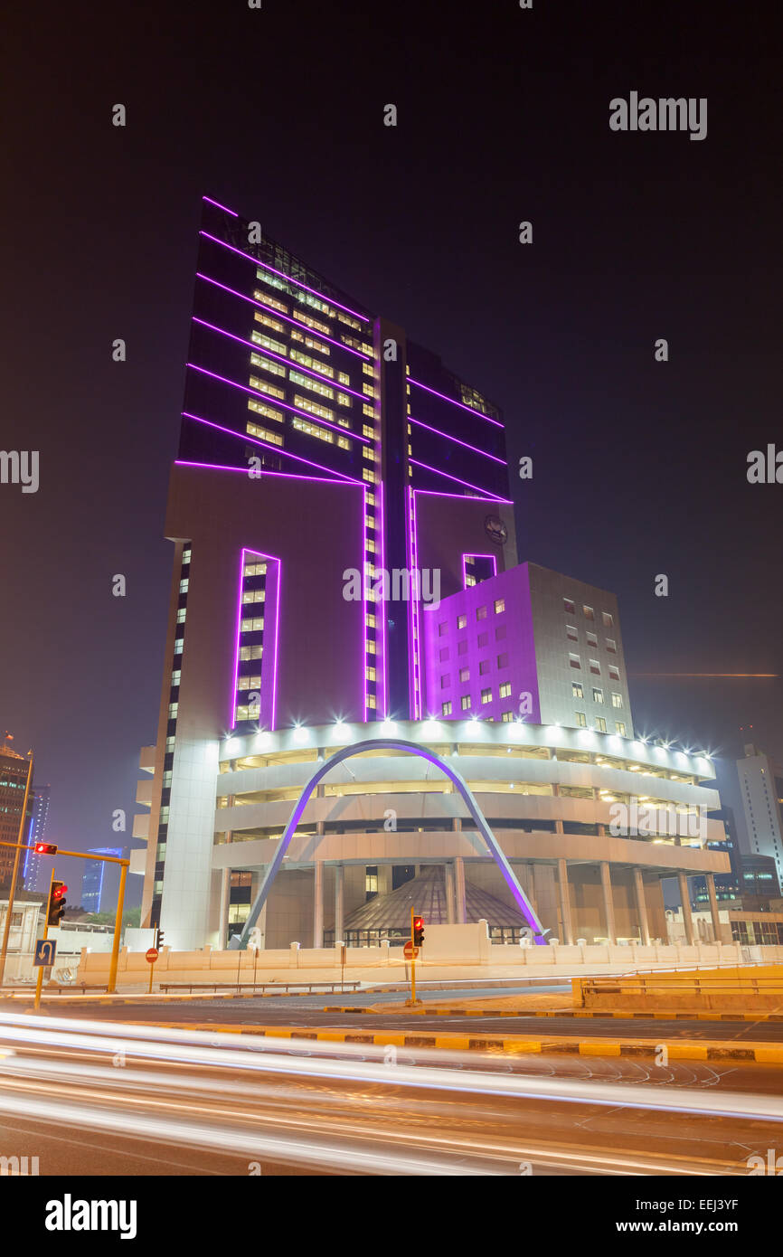 Tour moderne en immeuble de bureaux dans la ville de Koweït Banque D'Images