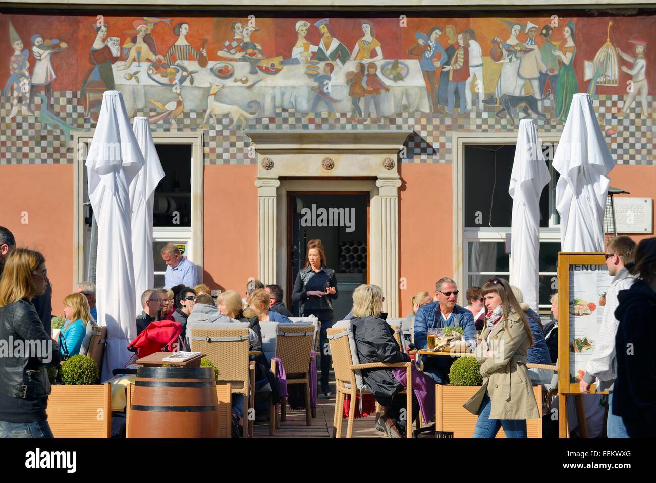 Gdansk Pologne. Vieille Ville. Le Mojito café restaurant sur le marché Long Dlugi Targ, principale rue commerçante Banque D'Images