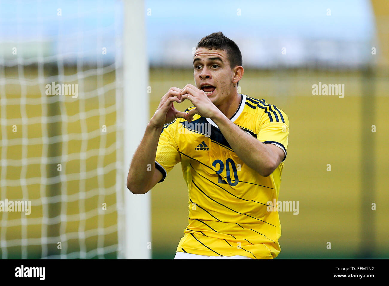 Maldonado, Uruguay. 19 Jan, 2015. Joueur colombien Rafael Borre célèbre son but pendant un sud-américain U-20 football match entre la Colombie et le Chili dans Maldonado, Uruguay, le 19 janvier, 2015. La Colombie a gagné 3-0. Credit : Xu Zijian/Xinhua/Alamy Live News Banque D'Images