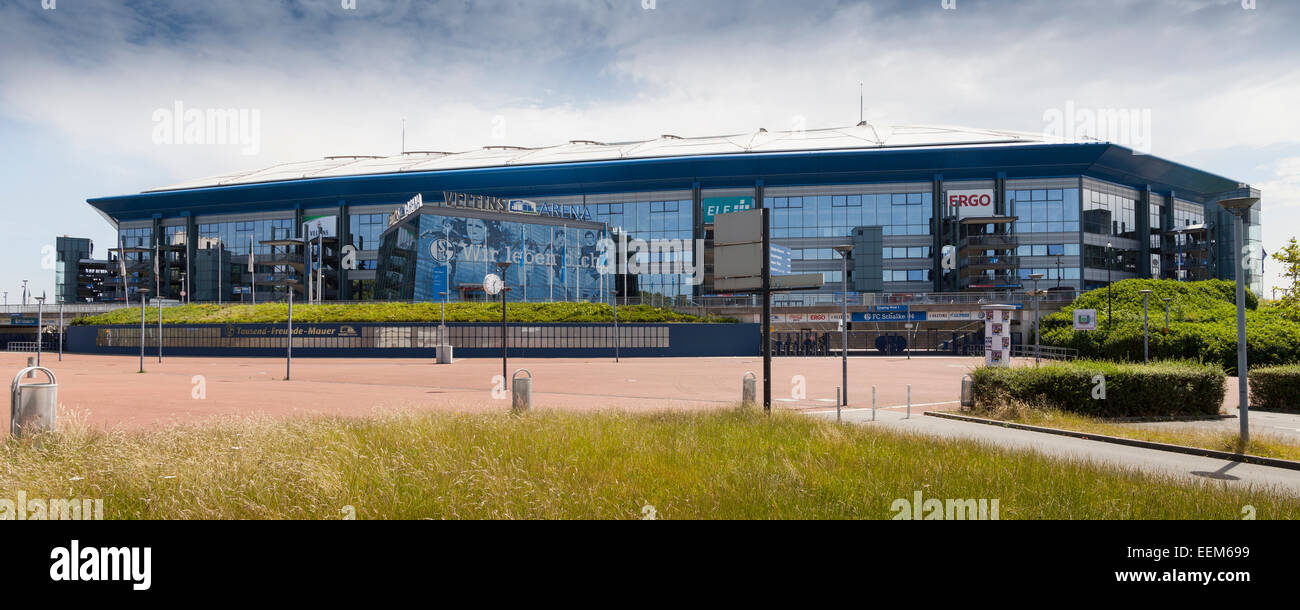 Stade de football club FC Schalke 04, quai Veltins Arena, Gelsenkirchen, Ruhr, Nordrhein-Westfalen, Germany, Europe Banque D'Images