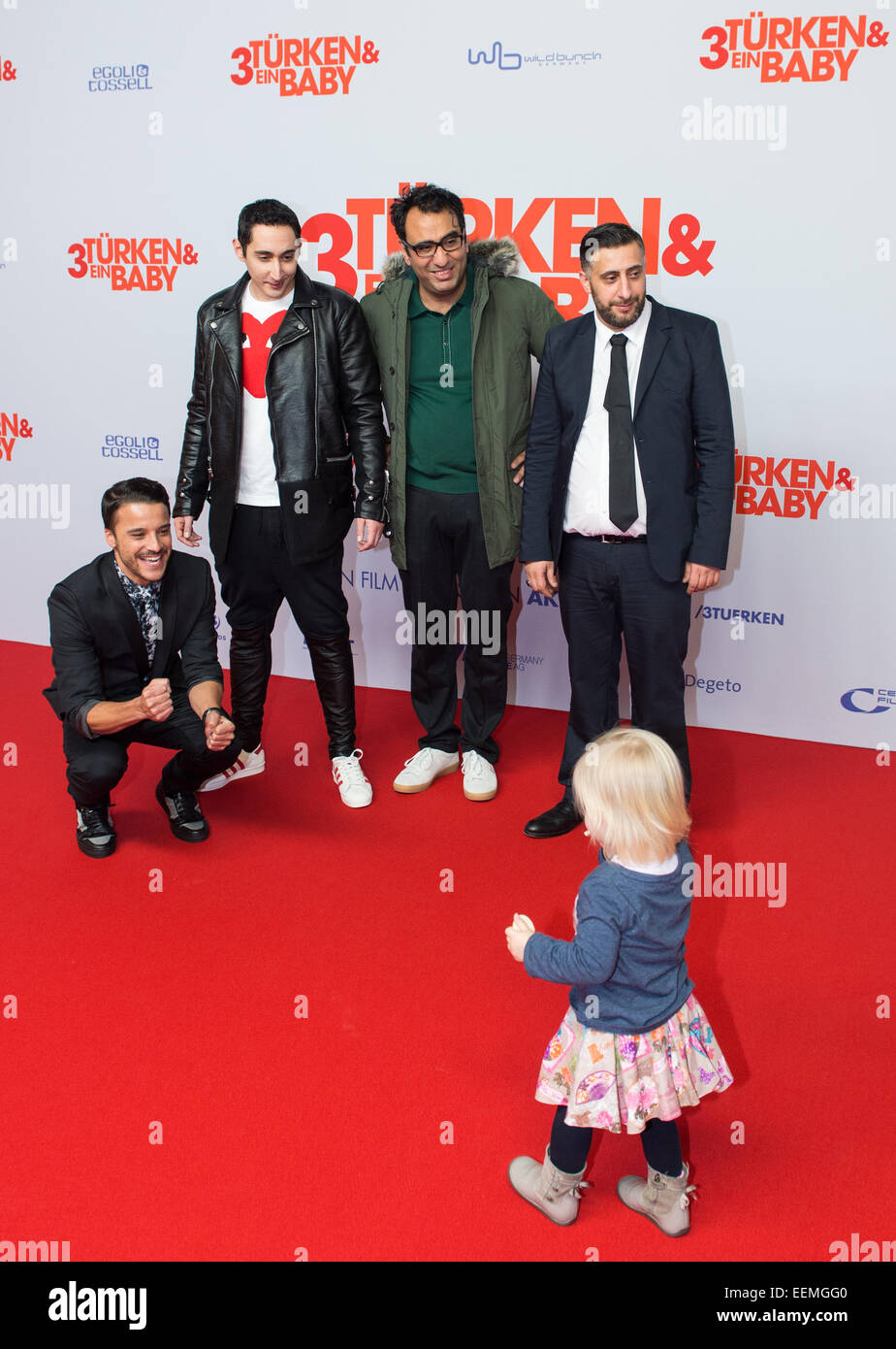 Berlin Allemagne 19 Jan 15 Les Principaux Acteurs Bebe Carla Avant R Kostja Ullmann L Eko Fresh 2l Directeur Sinan Akkus C Et L Acteur Kida Khodr Ramadan R Arrivent Pour La Premiere Berlin Allemagne 19 Jan 15 Les Principaux Acteurs Bebe Carla Avant R Kostja Ullmann L Eko Fresh 2l Directeur Sinan Akkus C Et L Acteur Kida Khodr Ramadan R Arrivent Pour La Premiere