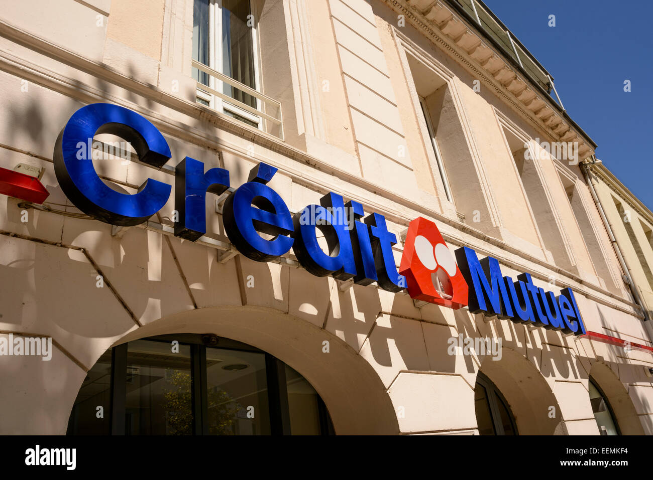 Le Crédit Mutuel est une grande banque française. Banque D'Images