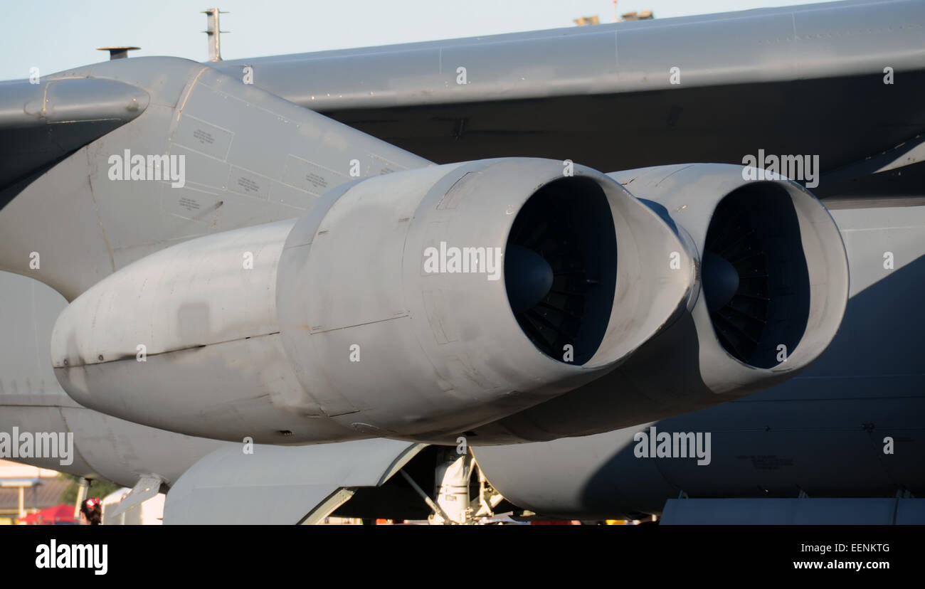 Les moteurs à réaction de bombardier nucléaire B-52 Stratofortress Banque D'Images