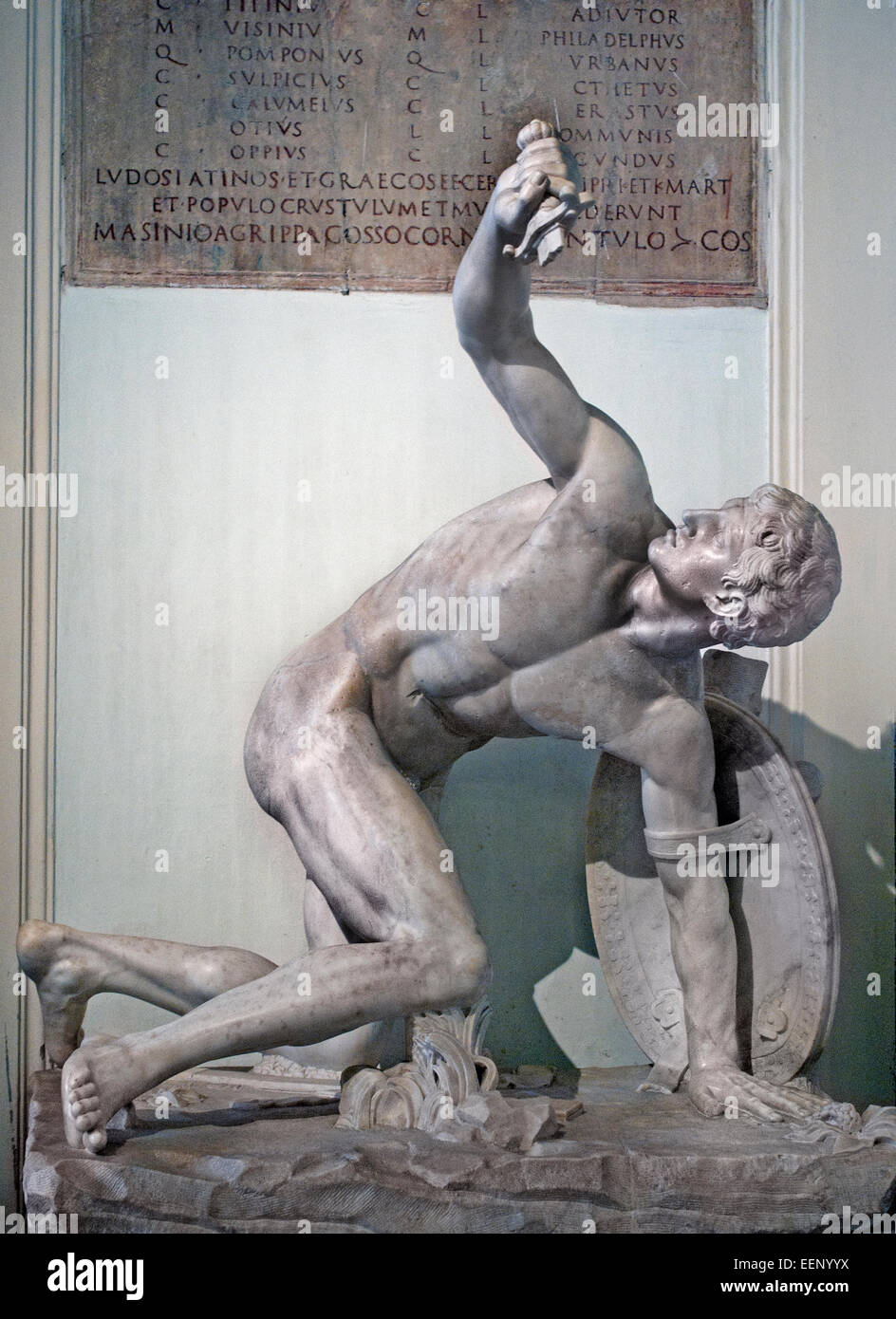 Statue d'un guerrier blessé (I siècle après J.-C.) Rome Romain Musée Capitolin Italie Italien Banque D'Images