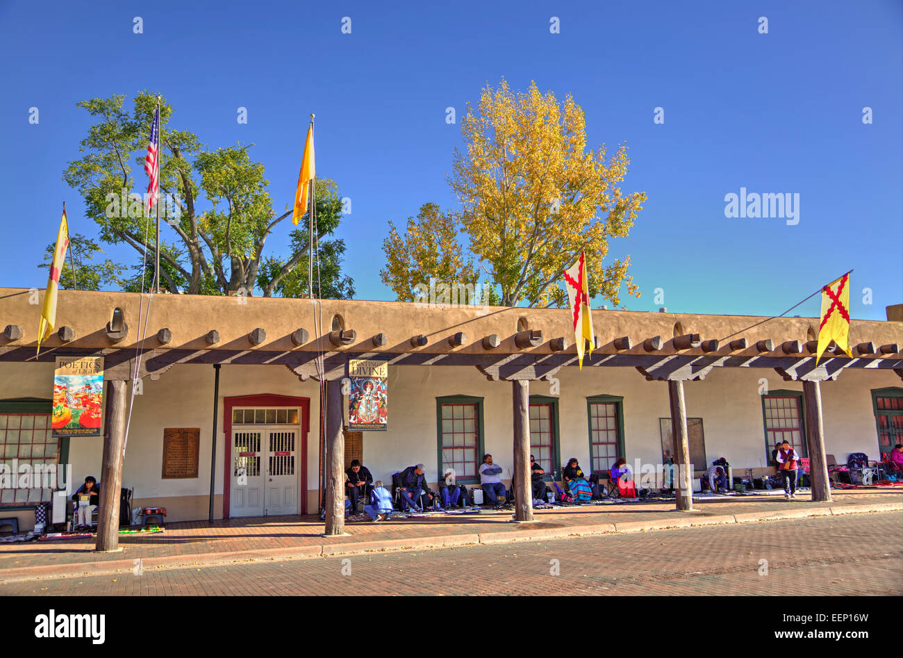 Marché indien, Palais du Gouverneur (construit 1610), Plaza de Santa Fe, Santa Fe, New Mexico, USA Banque D'Images