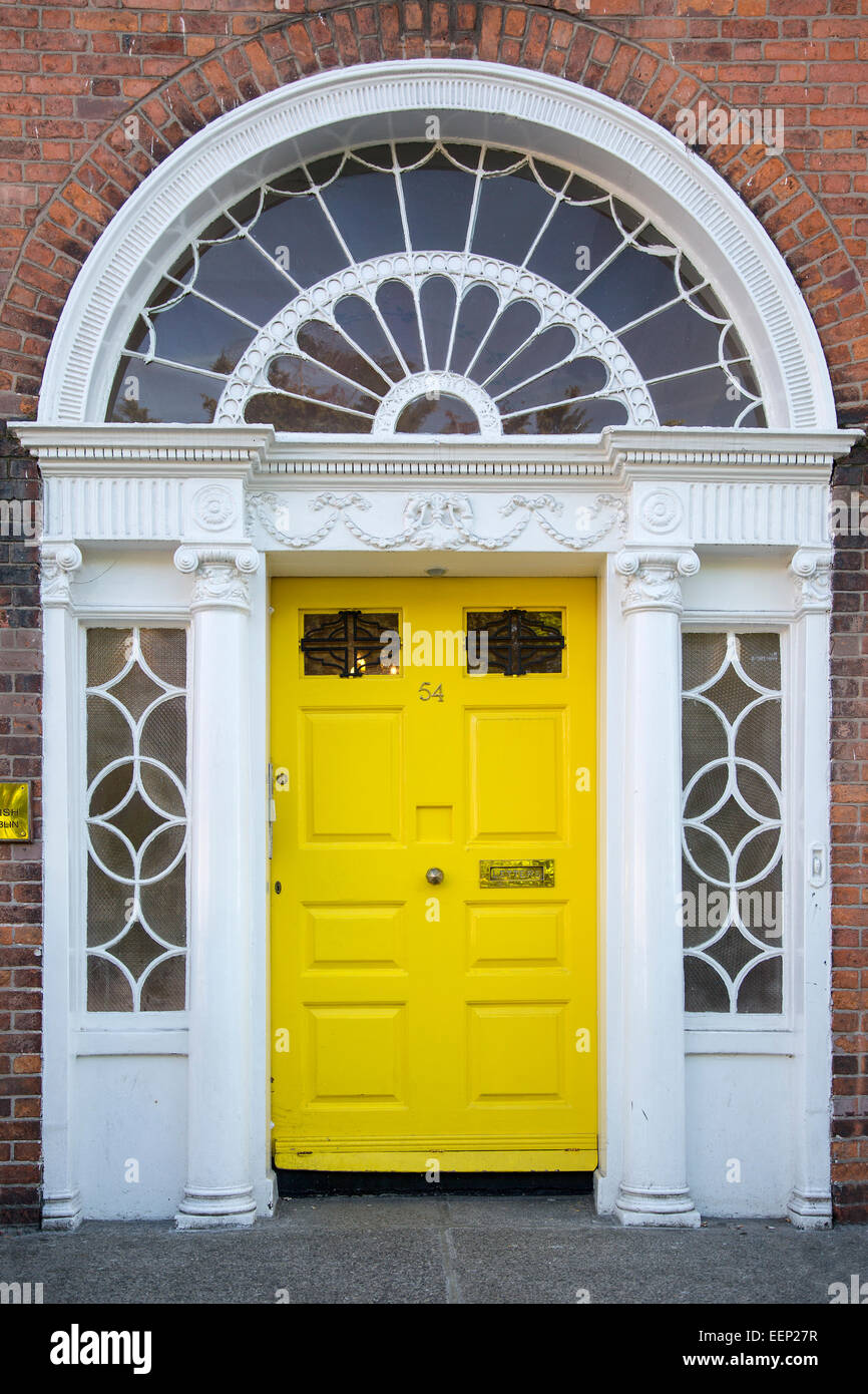 Porte avant pour colorés accueil à Merrion Square, Dublin, Irlande, Irlande Banque D'Images