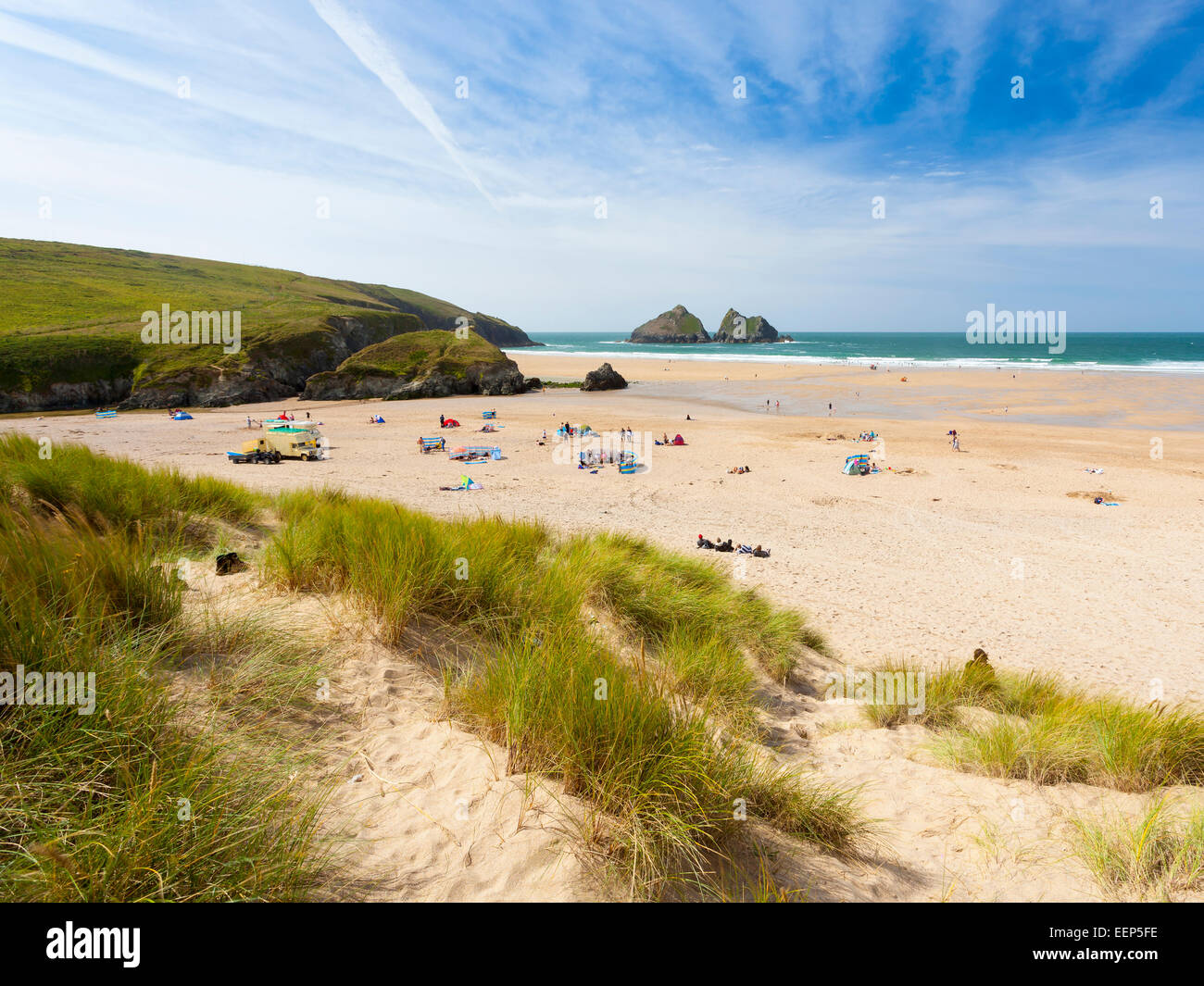 La plage de sable doré à Baie de Holywell Cornwall England UK Europe Banque D'Images