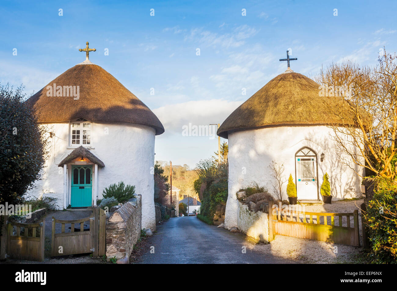 Chaume historique maisons rondes à Veryan sur la péninsule de Roseland Cornwall England UK Europe Banque D'Images