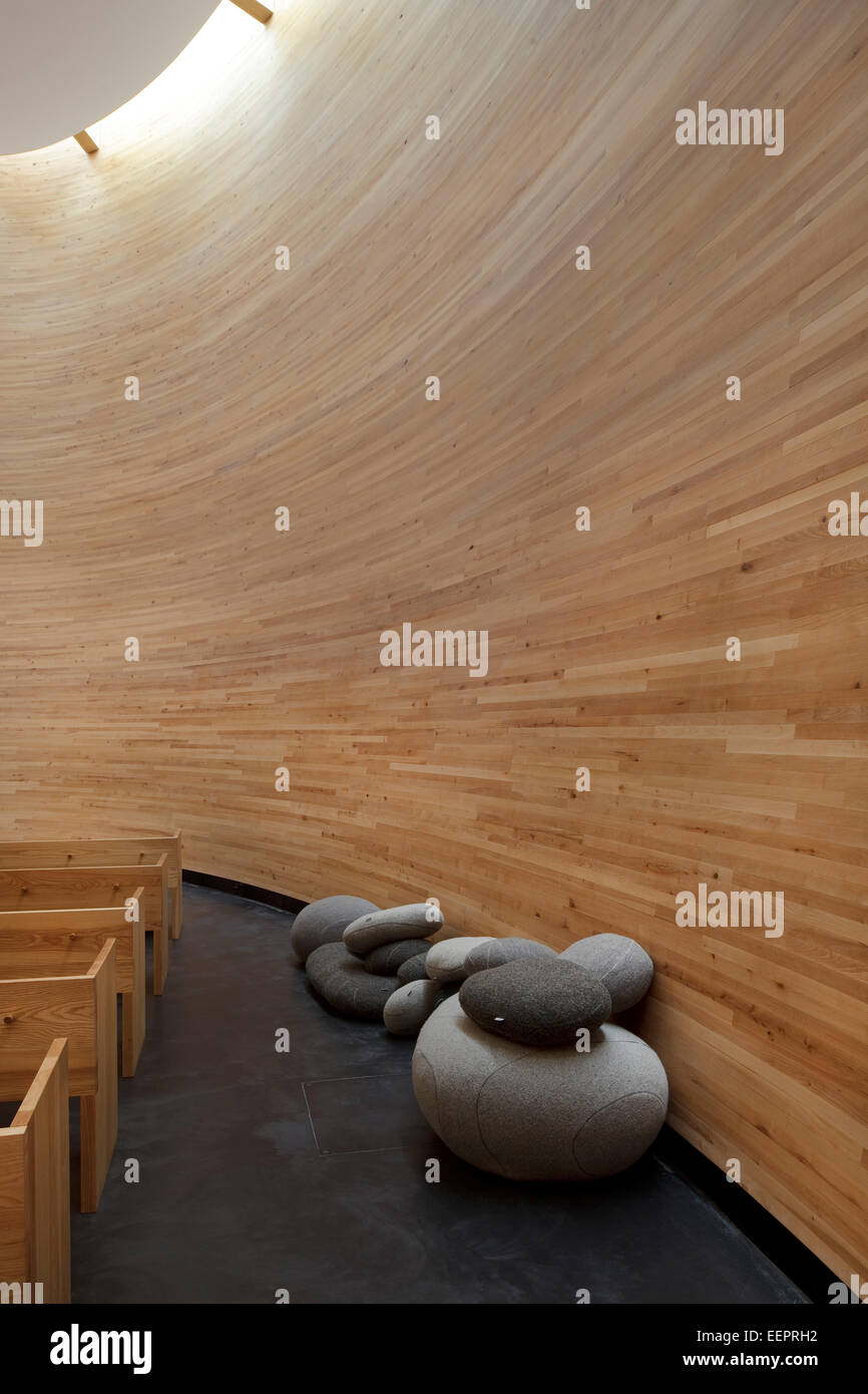 Chapelle de Silence Kamppi, Helsinki, Finlande. Architecte : Arkkitehtitoimisto K2S, 2012. Banque D'Images