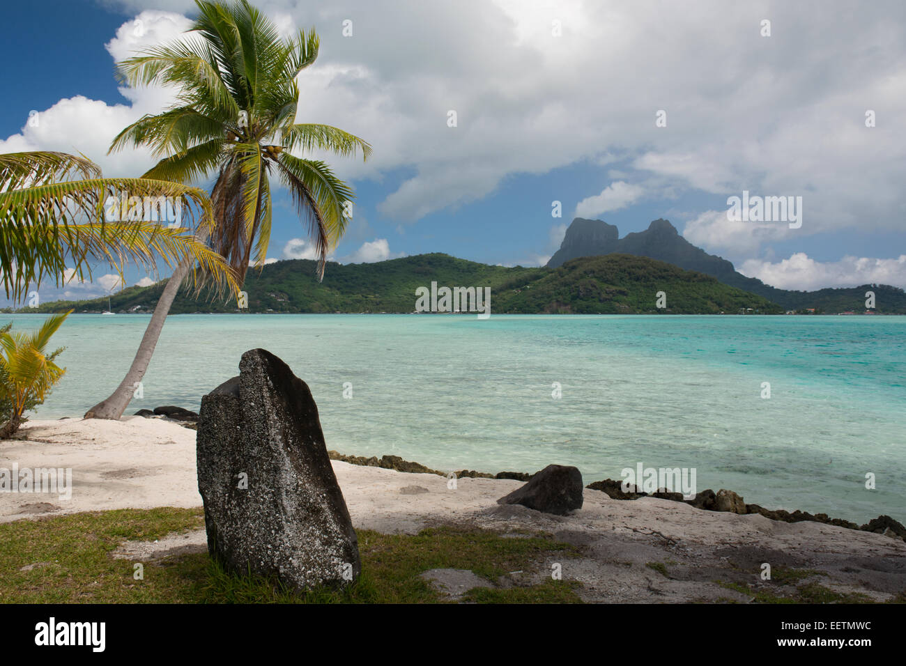 Polynésie Française, îles de la société, les îles sous le vent, Bora Bora. Vue sur les deux volcans. Banque D'Images
