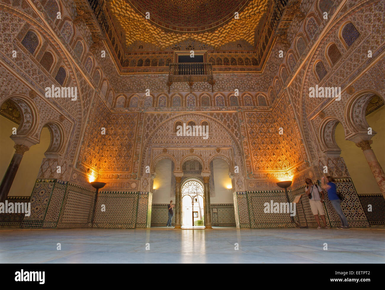 Séville, ESPAGNE - 28 octobre 2014 : La Salle des Ambassadeurs à l'Alcazar de Séville. Banque D'Images