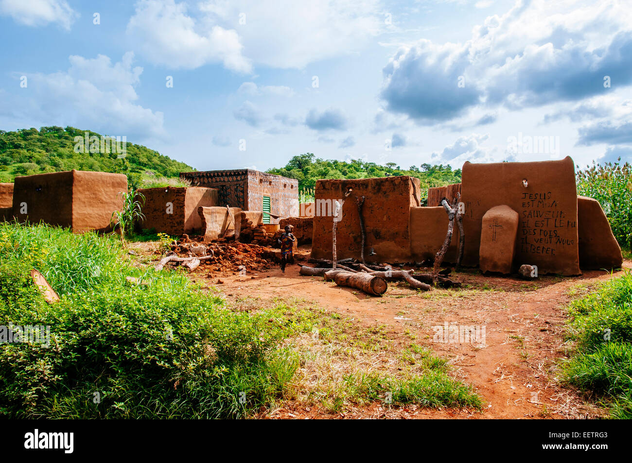 Maisons peintes traditionnelles en pays Gourounsi, Burkina Faso. Banque D'Images