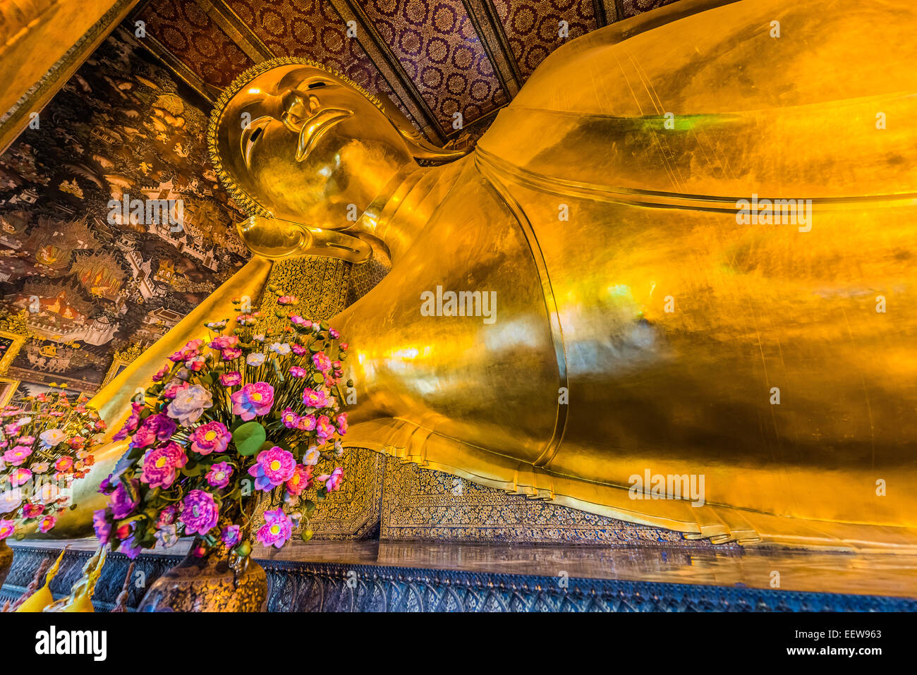 Portrait bouddha couché de Wat Pho à Bangkok Thaïlande temple Banque D'Images