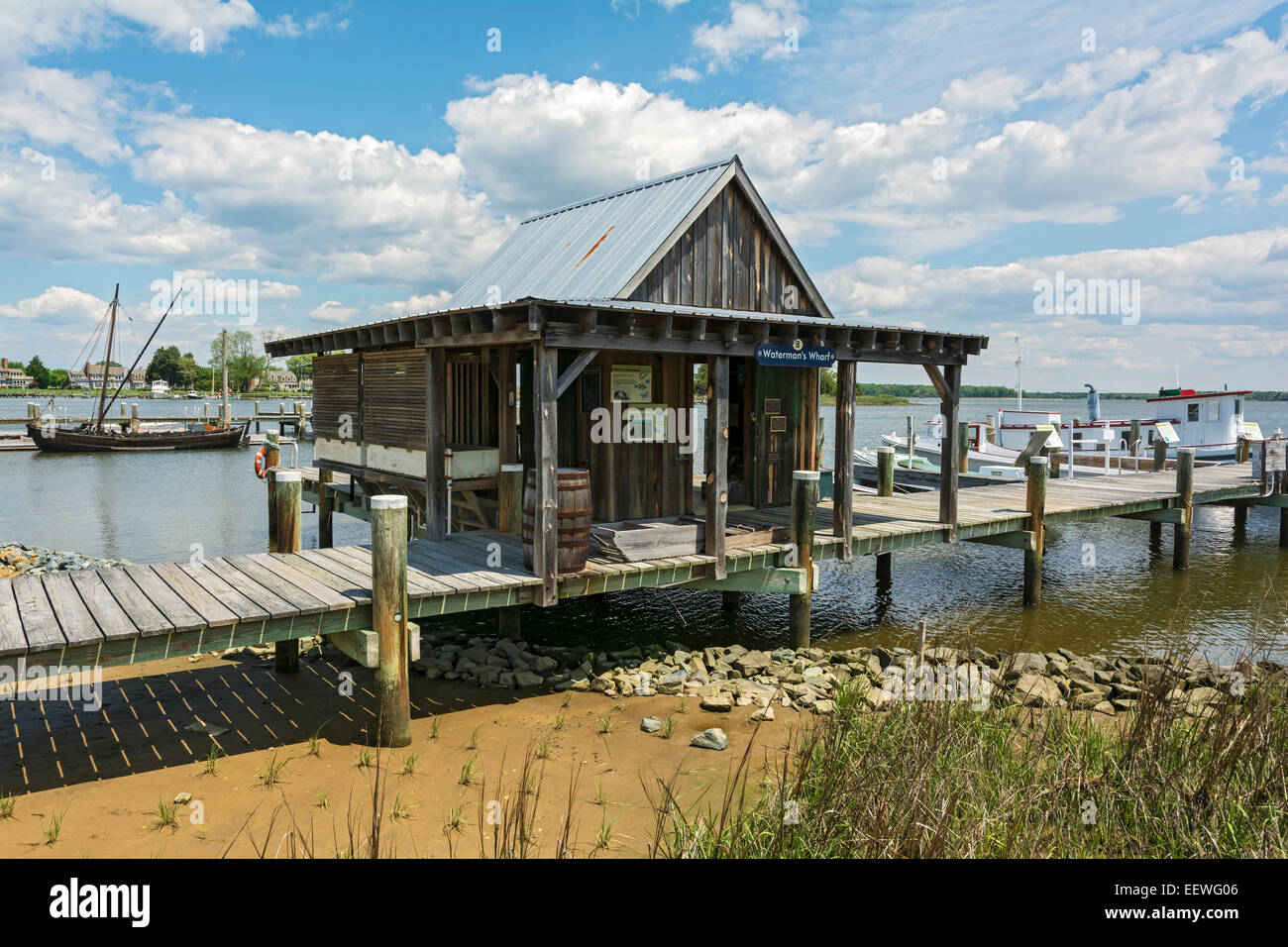 Le Maryland, Eastern Shore, St Michaels, Chesapeake Bay Maritime Museum, Waterman's Wharf, re-créé les crabiers shanty Banque D'Images