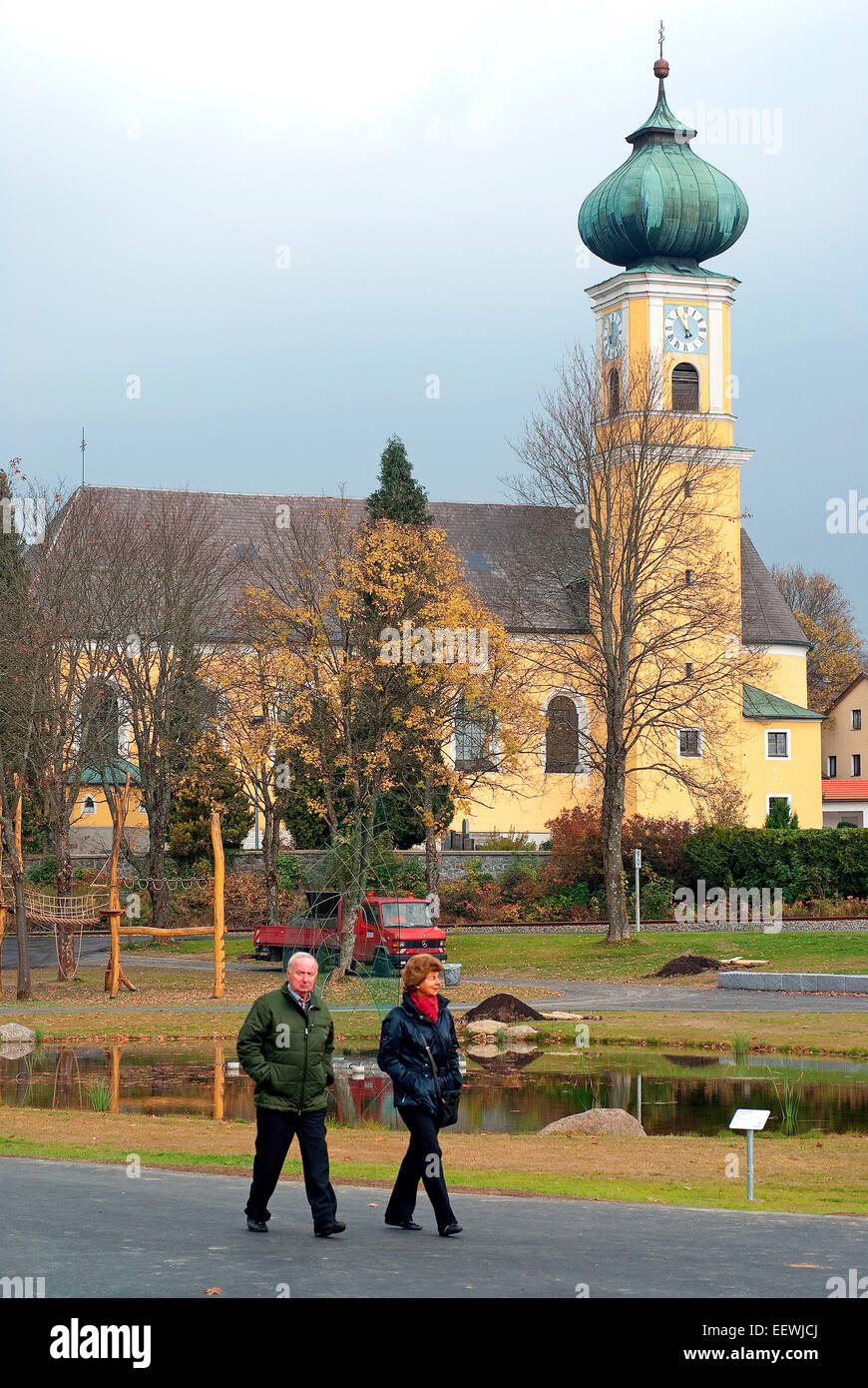 Église paroissiale catholique Maria Himmelfahrt, Frauenau, Forêt bavaroise, Bavière, Allemagne Banque D'Images