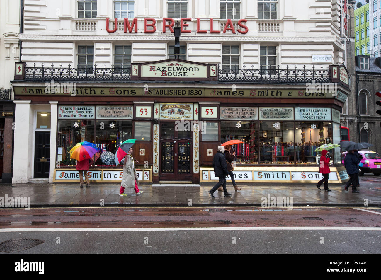 James Smith and Sons, New Oxford Street-Victorian shop vente avant de parasols et de Mesdames et Messieurs les cannes et bâtons Banque D'Images