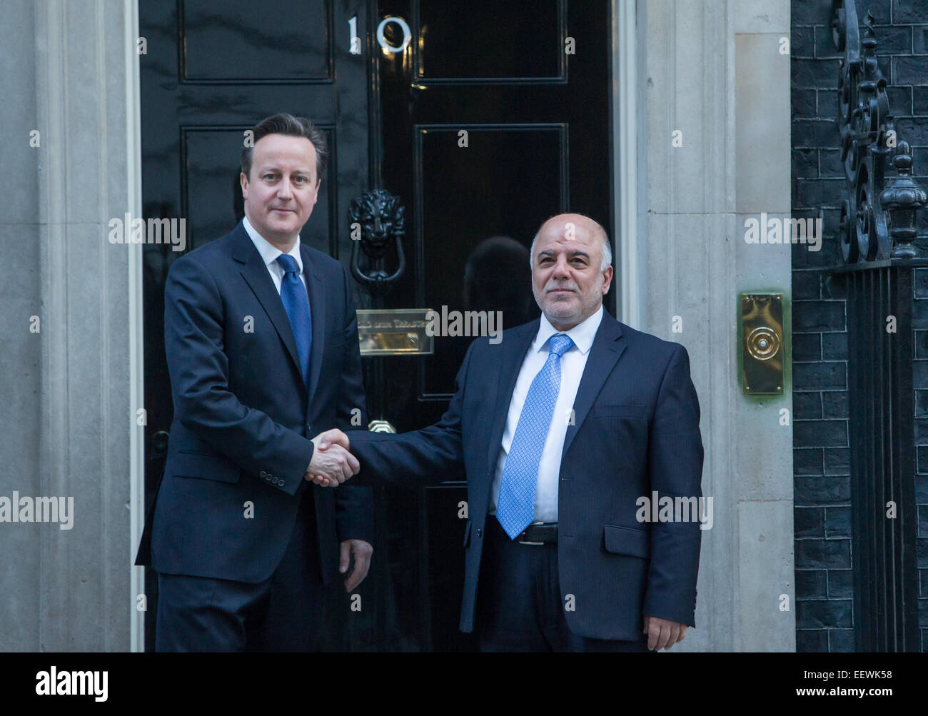 Le premier ministre David Cameron rencontre Le Dr Haider Al-Abadi le premier ministre de l'Iraq au numéro 10 Downing Street Banque D'Images