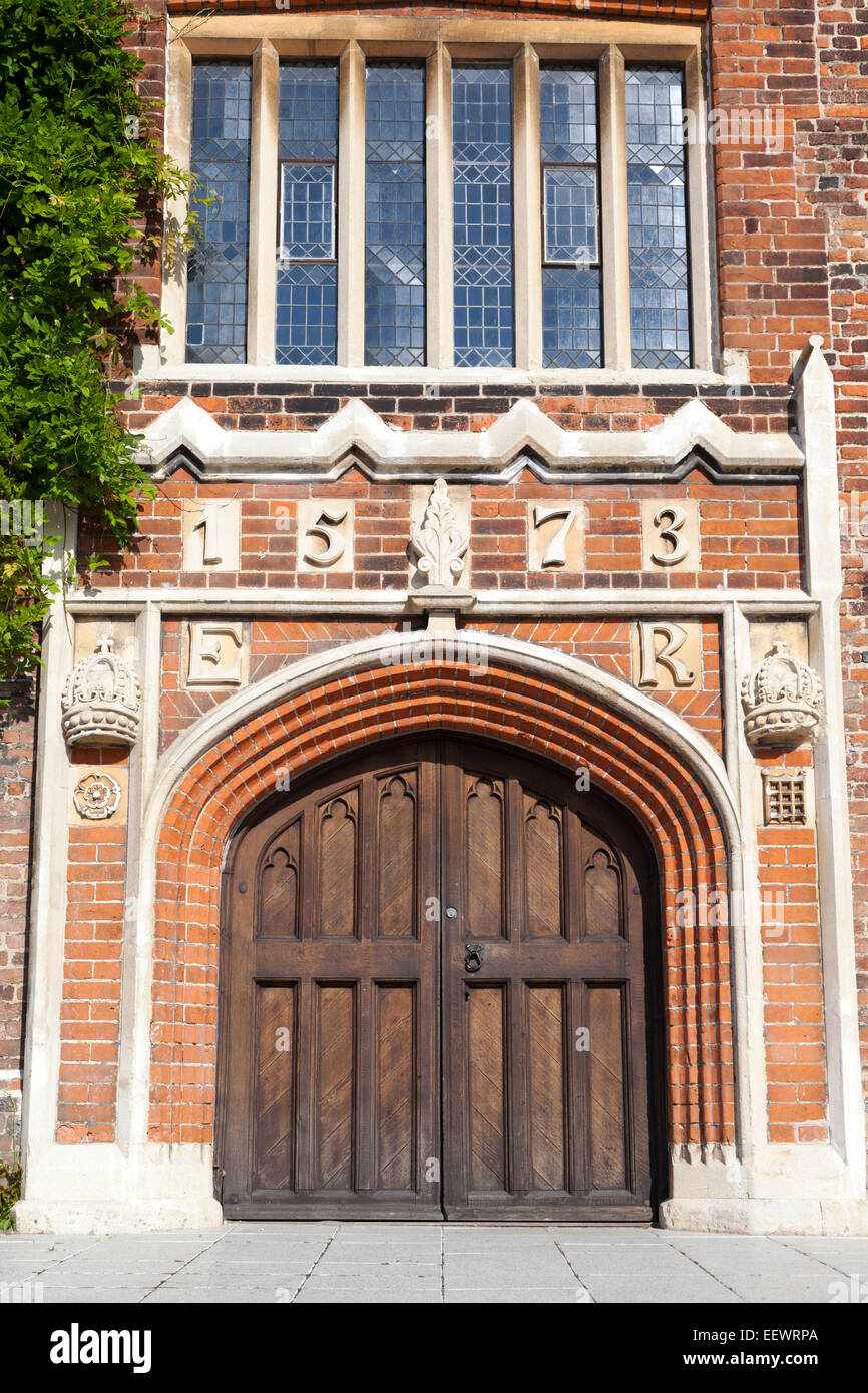 Royaume-uni, Barnet, porte d'entrée Salle Tudor. Remonte à 1573. Banque D'Images