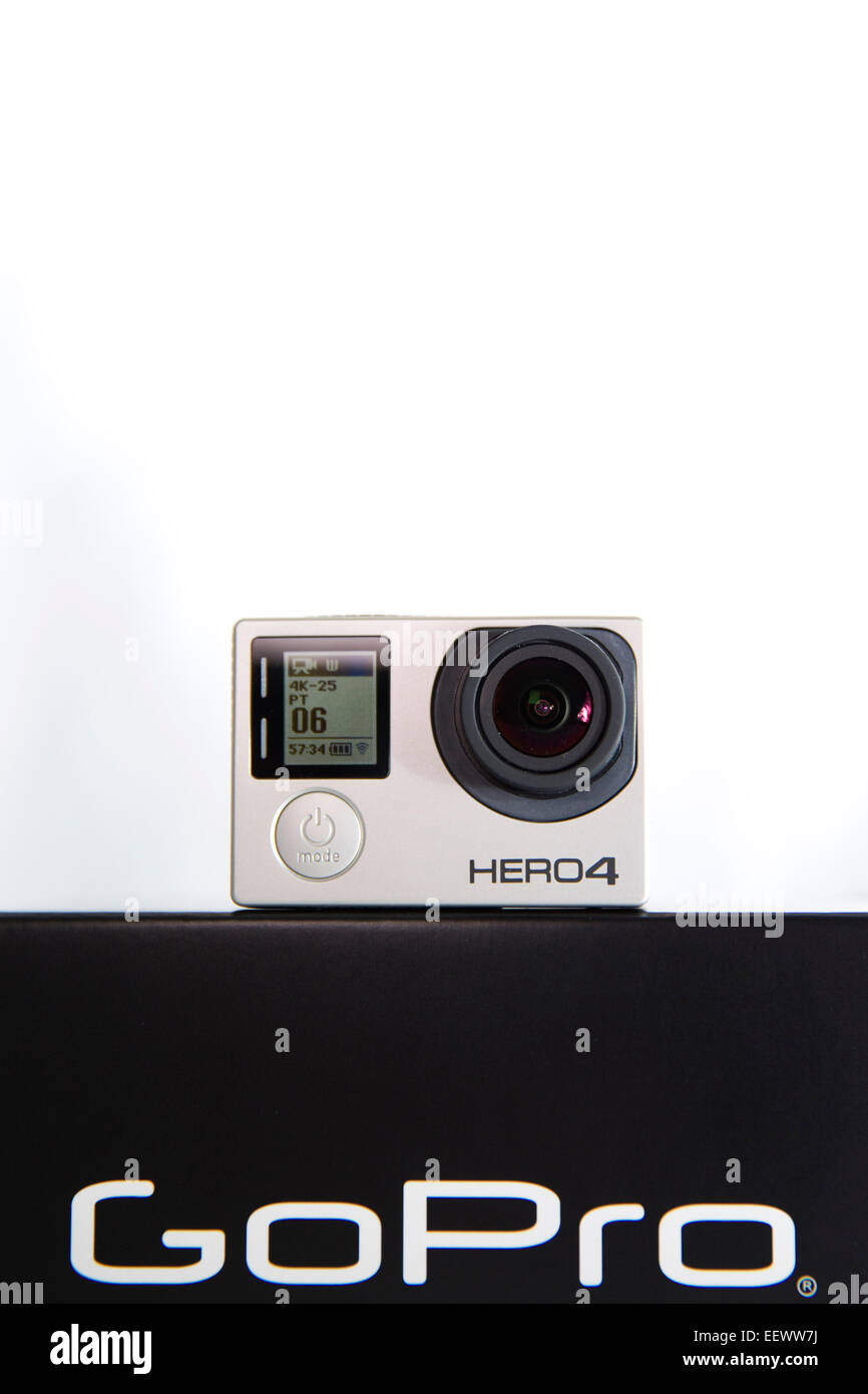 GoPro Hero 4 un black edition est photographié en studio sur un fond blanc  Photo Stock - Alamy