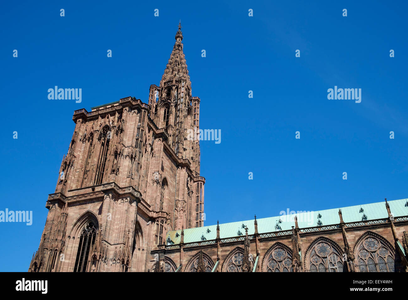 L'architecture de la cathédrale de Strasbourg, Strasbourg, France, Europe Banque D'Images
