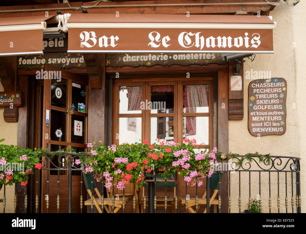 Bar restaurant français à Megève, Haute-Savoie, France, Europe Banque D'Images