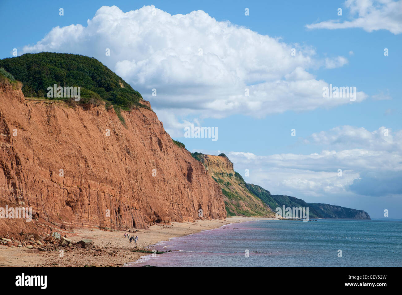 Les falaises rouges à Sidmouth, l'est du Devon, England, UK sur la côte jurassique Banque D'Images