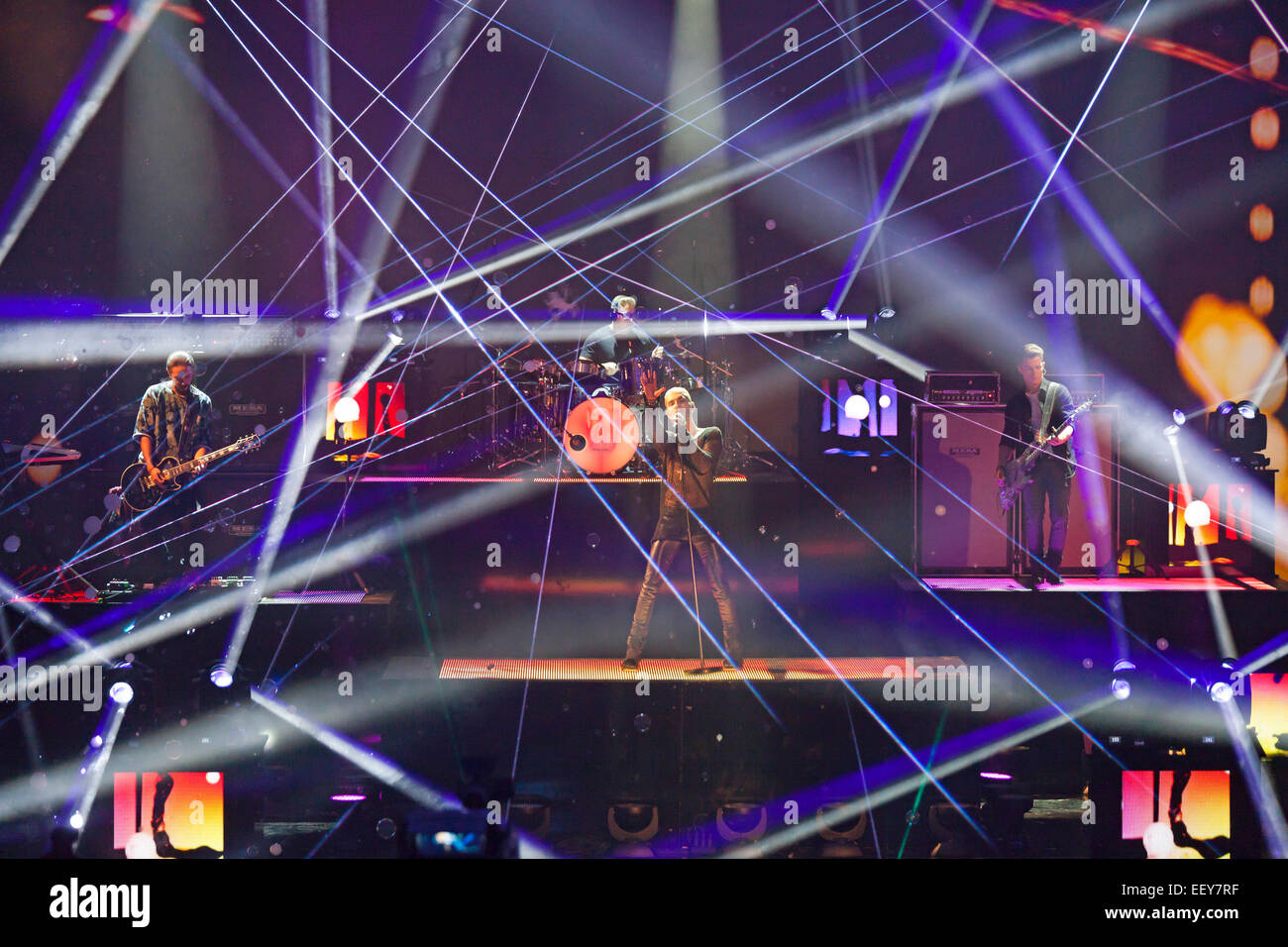 Le groupe de rock allemand Tokio Hotel au cours de l'émission de télévision allemande ZDF Wetten Dass à Erfurt, Thuringe, Allemagne, Europe Banque D'Images