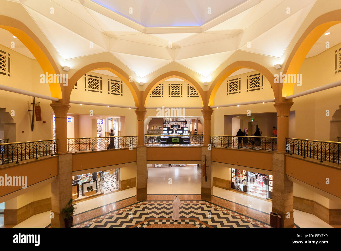 Intérieur de l'Al Kout Mall à Kuwait, Koweït. Banque D'Images