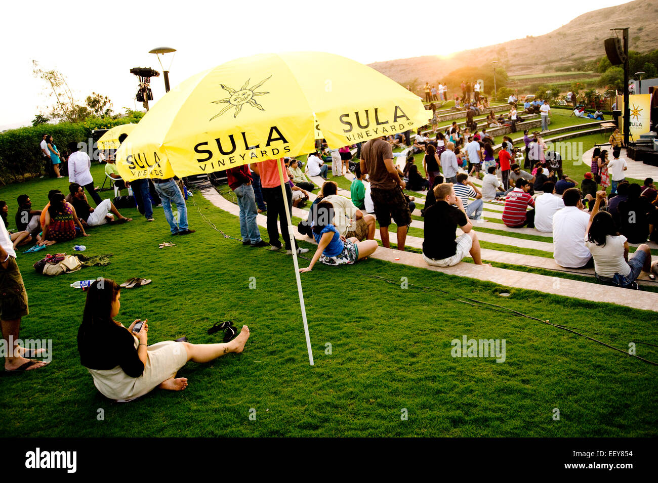 Écraser les raisins et gv de la Sula sula fest Fest 2009 - Hébergé par Sula Vineyards en association avec le groupe Raj Satya Misha Banque D'Images
