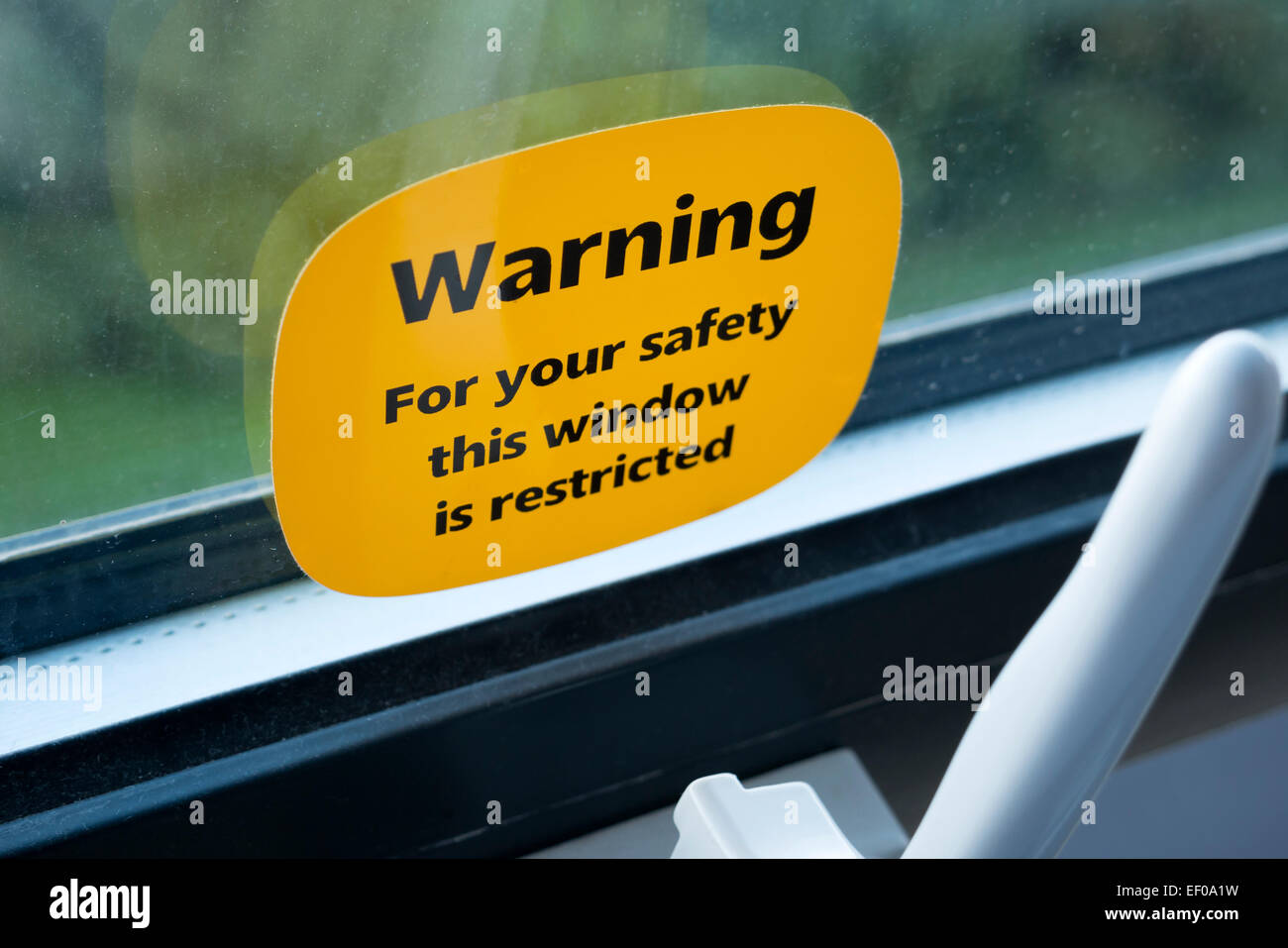 Autocollant d'avertissement sur la fenêtre d'accès restreint Banque D'Images