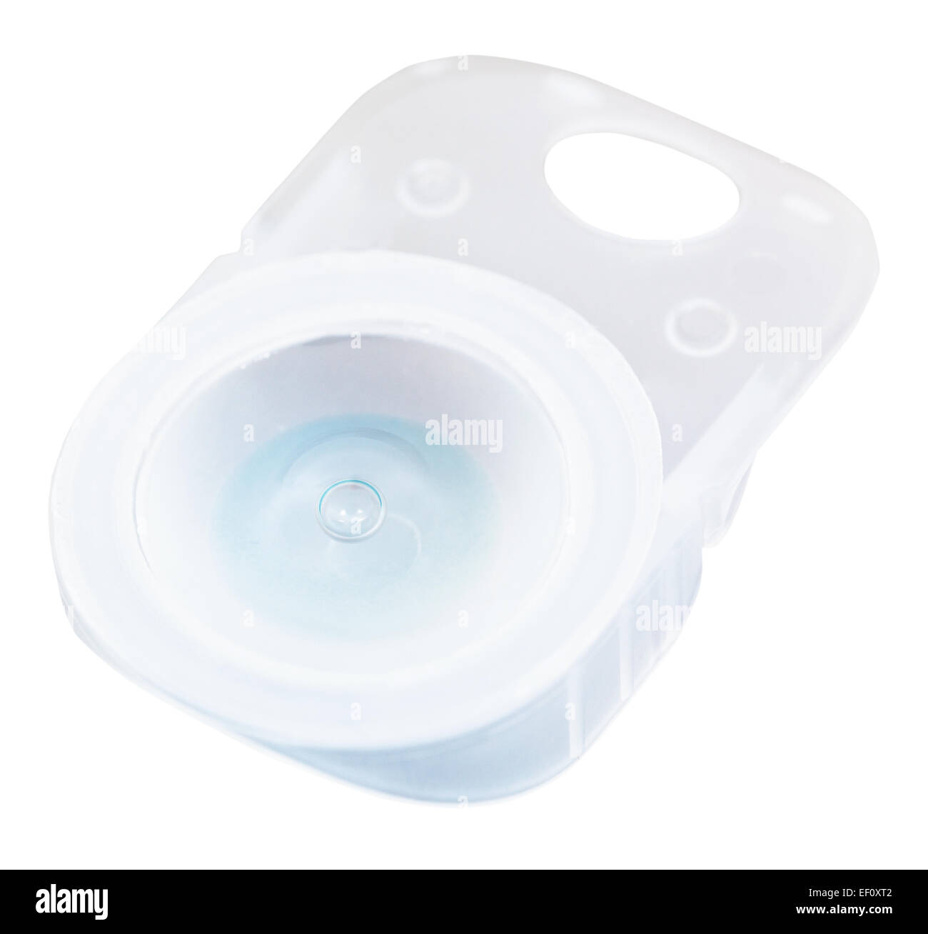 Boîtier en plastique avec des verres de contact et solution isolé sur fond blanc Banque D'Images