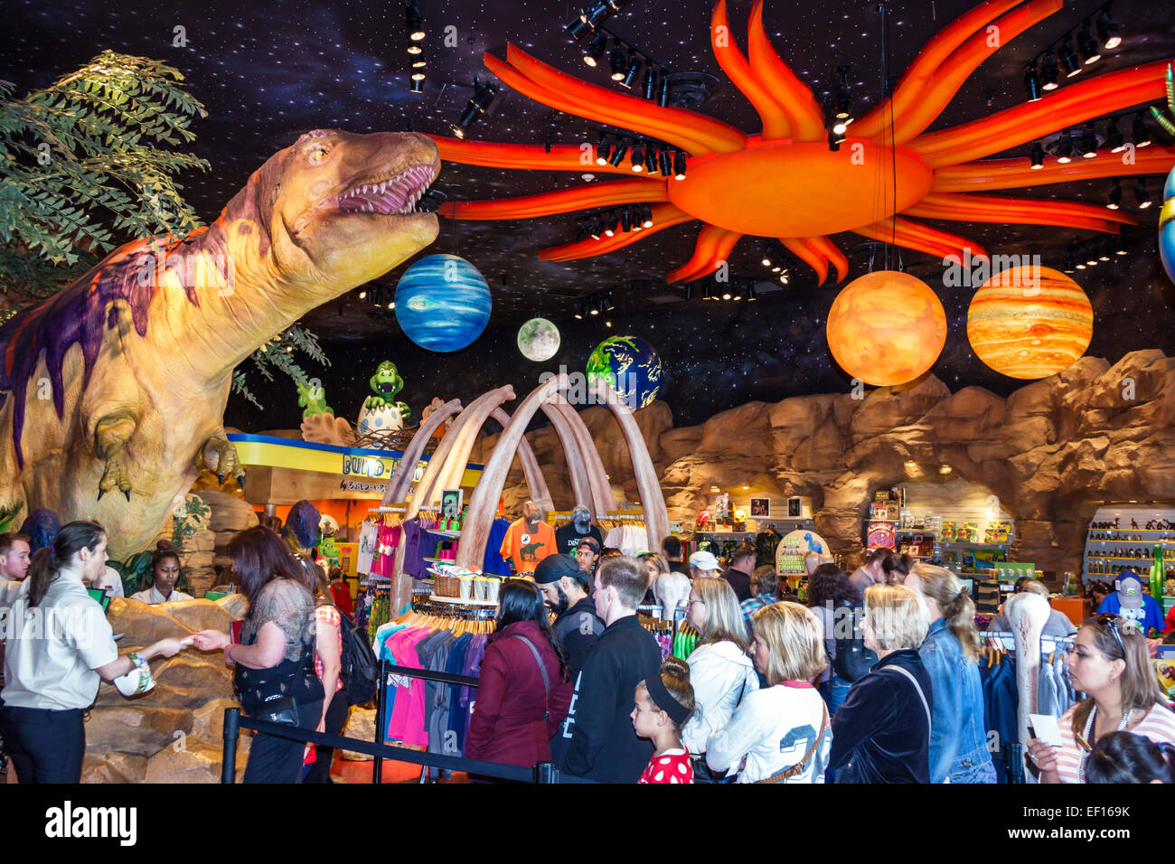 Orlando Florida,Lake Buena Vista,Downtown Disney Springs,shopping shopper shoppers magasins marché marchés achats vente, magasin de détail s Banque D'Images