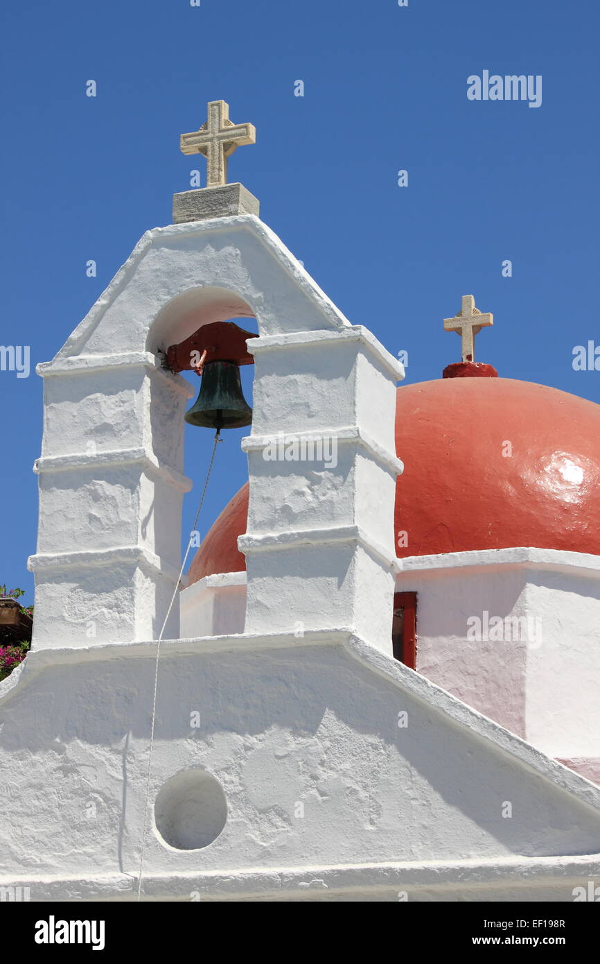 Dôme de l'église typique de l'île de Mykonos, Grèce Banque D'Images
